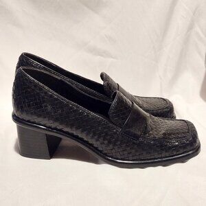 🌎 Solos || 2" Woven Black Leather Loafers